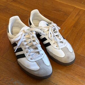 Adidas Sambas
